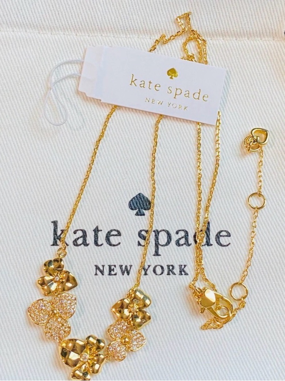Kate Spade Gold Floral Crystal Pendant Necklace. NWT.